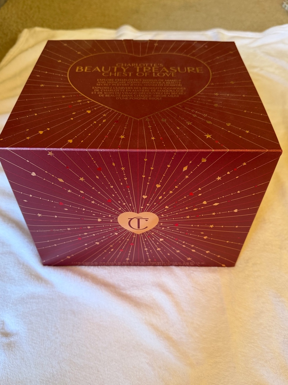 Limited Edition Charlotte Tilbury advent treasure box - Picture 5 of 5
